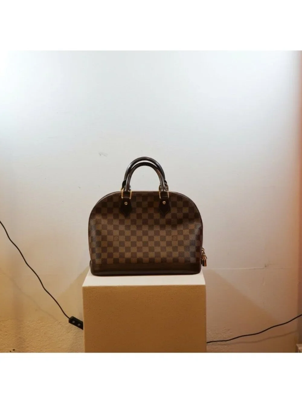 Louis Vuitton Damier Alma